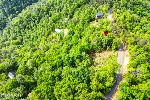 1 Hatcher Top Rd, Sevierville, TN 37862 photo 9