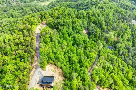 1 Hatcher Top Rd, Sevierville, TN 37862 photo 18