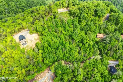 1 Hatcher Top Rd, Sevierville, TN 37862 photo 16
