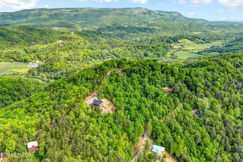 1 Hatcher Top Rd, Sevierville, TN 37862 photo 36
