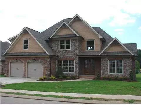 6190 Deep Canyon Rd, Hixson, TN 37343