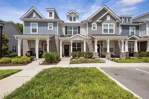 353 Victoria Dr, Lebanon, TN 37090