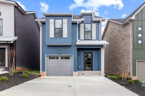 9 Holland Park W, Clarksville, TN 37043