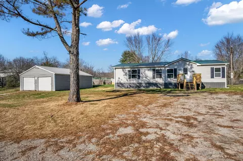 2335 Wayne Rd, Bon Aqua, TN 37025