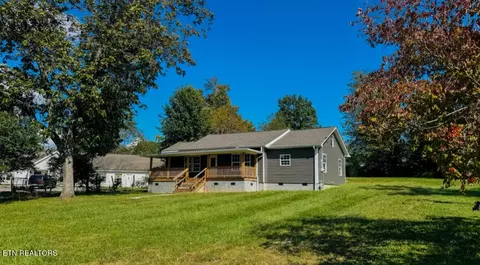 138 Lloyd St, Oneida, TN 37841 photo 3