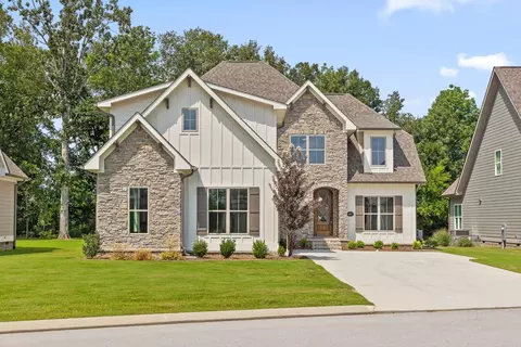 8857 Grey Reed Dr, Ooltewah, TN 37363