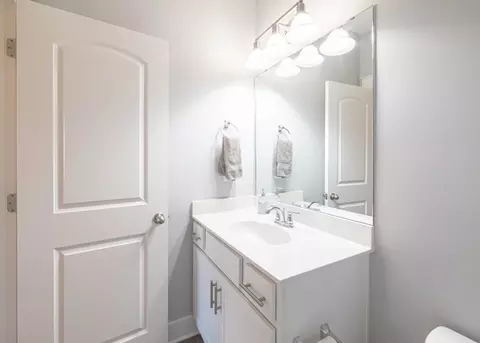 Bath - 600 Beamon Dr, Franklin, TN 37064 photo 3 of 3