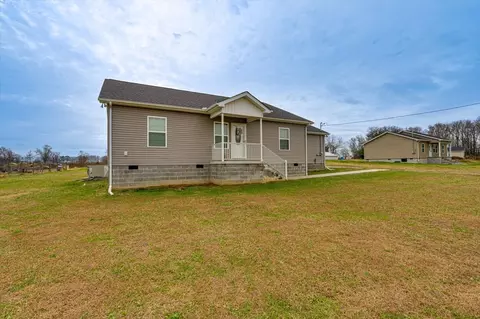 Exterior - 106 Wilder Chapel Rd, Decherd, TN 37324 photo 2 of 9