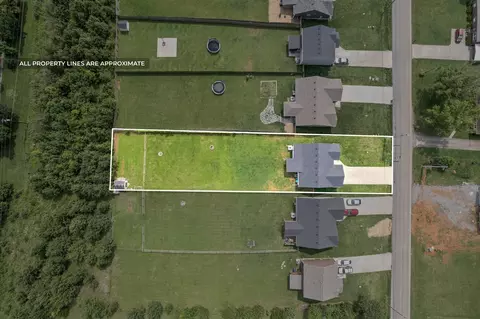 313 Peterson Ln, Clarksville, TN 37040