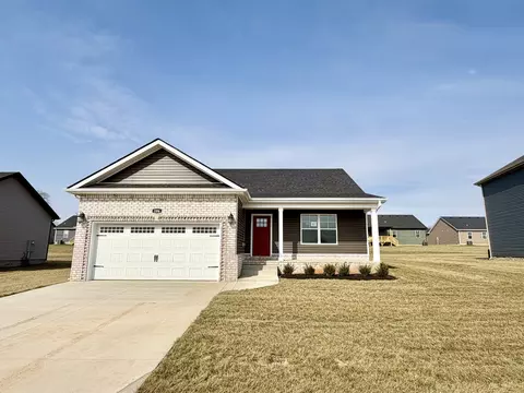32 Echo Rdg, Oak Grove, KY 42262