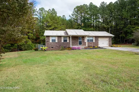 812 Piney Hills Dr, Jefferson City, TN 37760