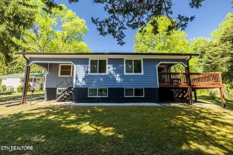 516 Delaware Ave, Oak Ridge, TN 37830