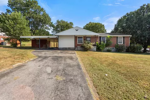702 1st Ave, Mount Pleasant, TN 38474