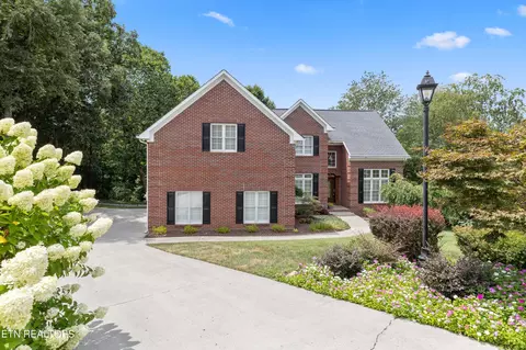 5808 Broughton Ct, Powell, TN 37849