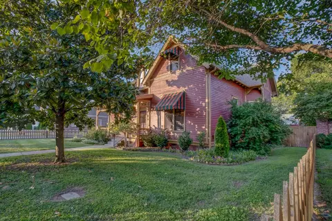 305 4th Ave S, Franklin, TN 37064