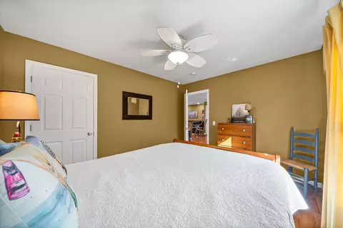 Bedroom - 359 Riverview Dr, Dover, TN 37058 photo 3 of 4