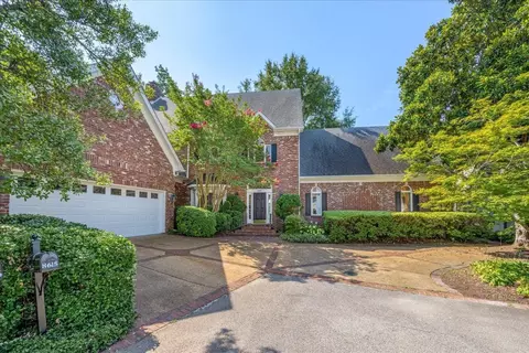 8615 E Windemere Ln, Memphis, TN 38125
