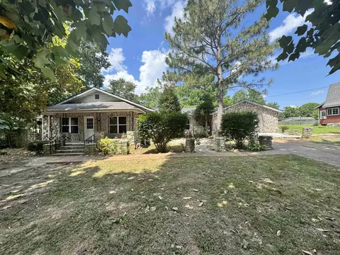700 Harbert Dr, Savannah, TN 38372