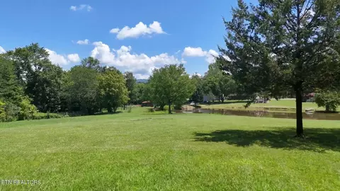 357 Doc Norton Rd, Walland, TN 37886 photo 3