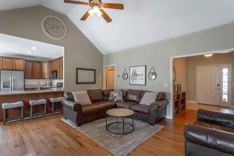 873 Windrush Loop, Chattanooga, TN 37421 photo 9