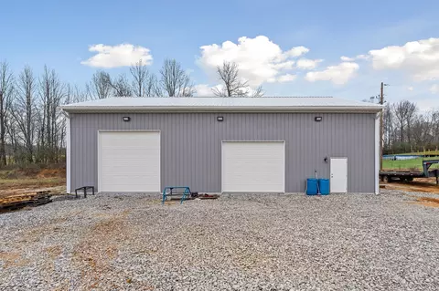 13813 Old Kentucky Rd, Walling, TN 38587