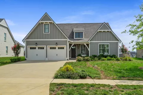 7032 Balcolm Ct, College Grove, TN 37046