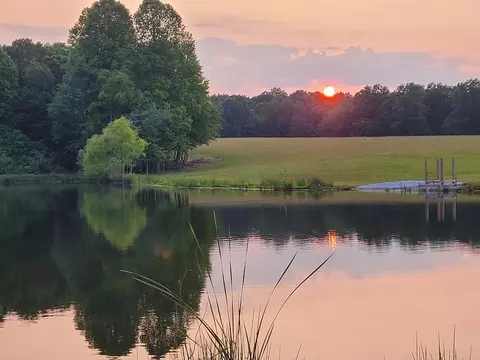 10 Bunkhouse Rd, Spencer, TN 38585