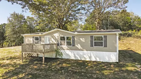 1588 Oak Hill Rd, Dayton, TN 37321