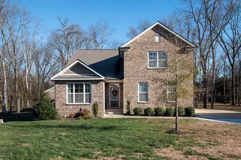 1509 Tara Ct, Lebanon, TN 37087