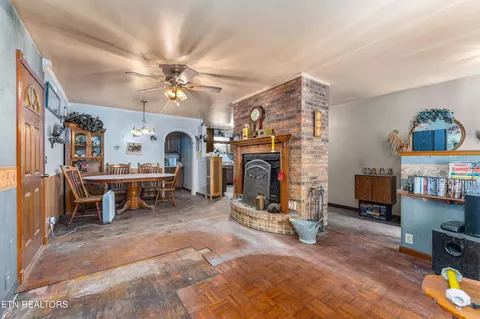 1688 E Wolf Valley Rd, Heiskell, TN 37754 photo 5