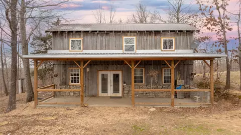 4561 Mayberry Prong Rd, Linden, TN 37096
