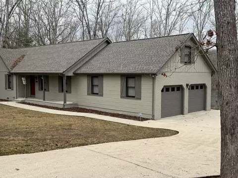 107 Chickory Ln, Monteagle, TN 37356