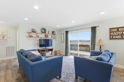 Living - 558 Ferrells Loop Rd, Beechgrove, TN 37018 photo 1 of 2
