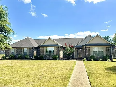 2318 N Forest Hill Irene Rd, Cordova, TN 38016