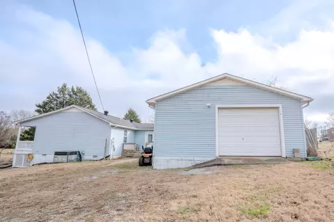 Exterior - 52 Lindsey Rd, Loretto, TN 38469 photo 10 of 18