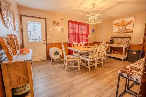 Dining - 52 Lindsey Rd, Loretto, TN 38469 photo 2 of 2