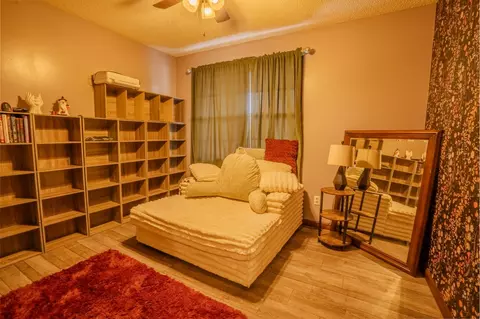 Bedroom - 52 Lindsey Rd, Loretto, TN 38469 photo 3 of 5