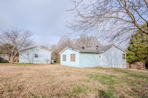 Exterior - 52 Lindsey Rd, Loretto, TN 38469 photo 8 of 18