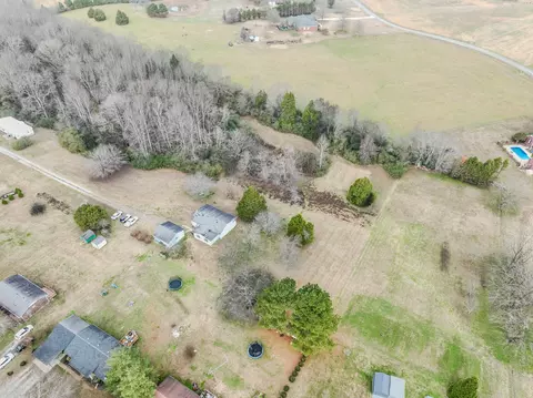 View/Area - 52 Lindsey Rd, Loretto, TN 38469 photo 8 of 17