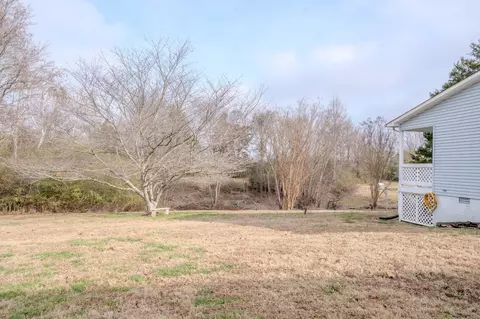 Exterior - 52 Lindsey Rd, Loretto, TN 38469 photo 11 of 18