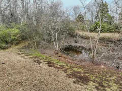 Exterior - 52 Lindsey Rd, Loretto, TN 38469 photo 14 of 18
