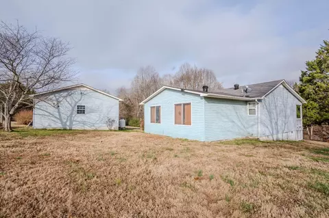 Exterior - 52 Lindsey Rd, Loretto, TN 38469 photo 3 of 18