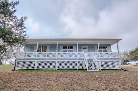 Exterior - 52 Lindsey Rd, Loretto, TN 38469 photo 1 of 18