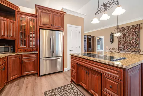 Kitchen - 5827 Highway 76 E, Springfield, TN 37172 photo 2 of 6