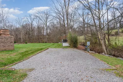 Exterior - 5827 Highway 76 E, Springfield, TN 37172 photo 19 of 30