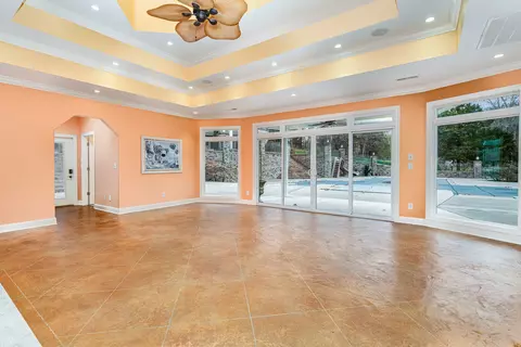 Living - 5827 Highway 76 E, Springfield, TN 37172 photo 6 of 6