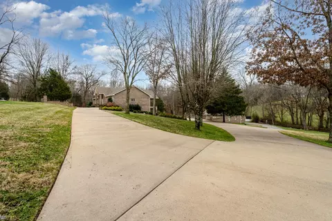 Exterior - 5827 Highway 76 E, Springfield, TN 37172 photo 16 of 30