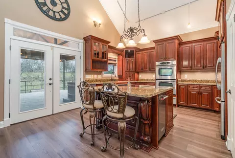 Kitchen - 5827 Highway 76 E, Springfield, TN 37172 photo 1 of 6