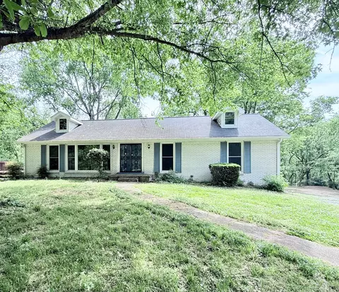 5090 Blue Hole Rd, Antioch, TN 37013