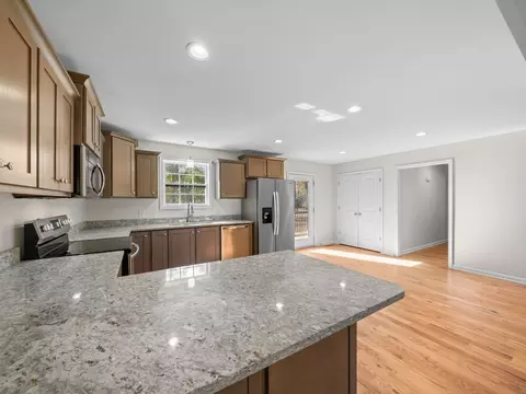 Kitchen - 4413 Taylor Rd, Springfield, TN 37172 photo 3 of 3
